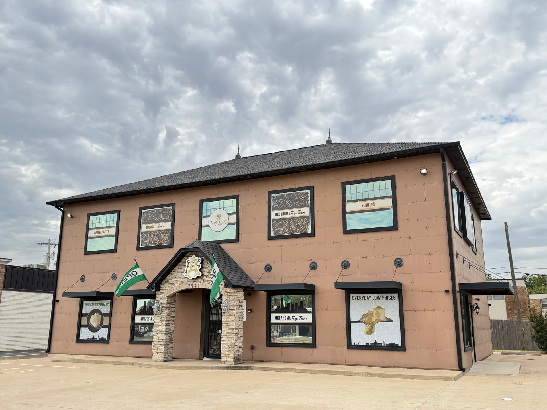 Apothecary Farms North May medical dispensary storefront in Oklahoma City