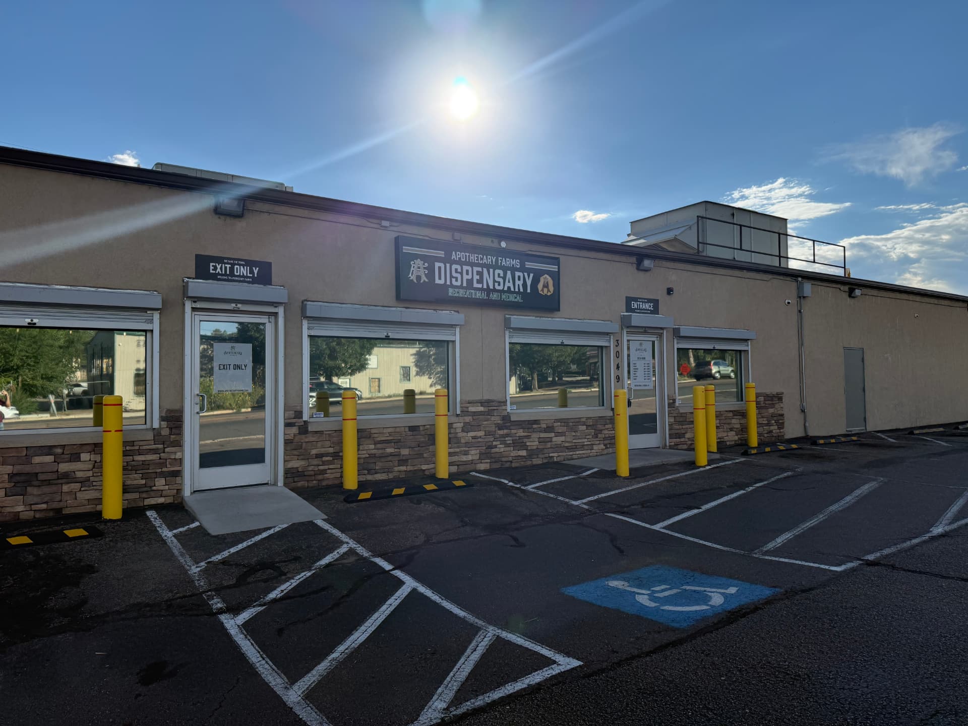 Apothecary Farms Delta Drive dispensary storefront in Colorado Springs