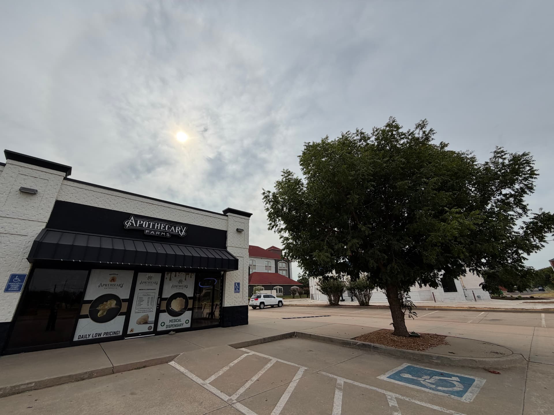 Apothecary Farms Moore medical dispensary storefront on Riverwalk Drive